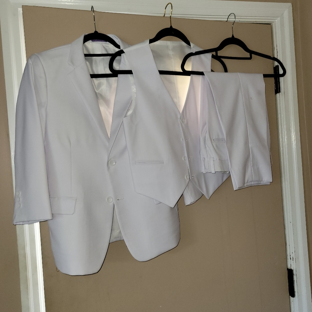 Boys White Suit Set- 3 Pc